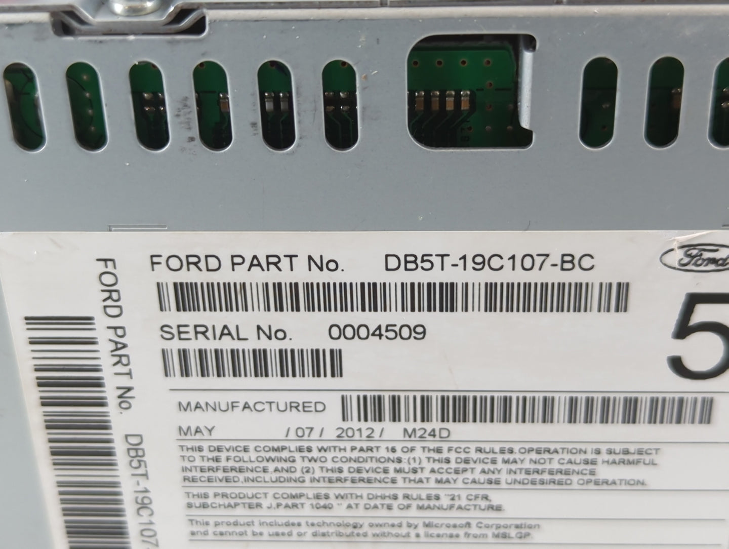 2013-2013 Ford Explorer Am Fm Cd Player Radio Receiver - Oemusedautoparts1.com