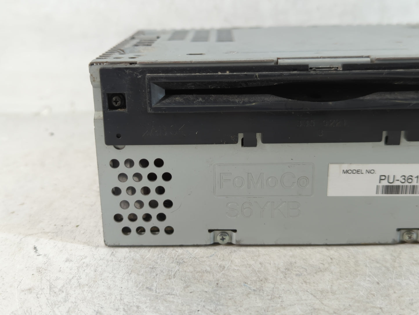 2013 Ford Explorer Radio AM FM Cd Player Receiver Replacement P/N:DB5T-19C107-GC PU-3618L-A Fits OEM Used Auto Parts - Oemus