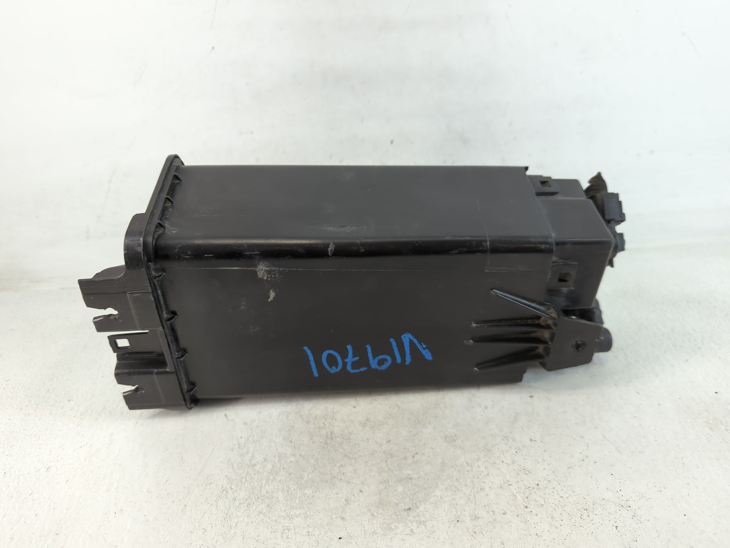 2013 Ford Explorer Fuel Vapor Charcoal Canister 761685 - Oemusedautoparts1.com