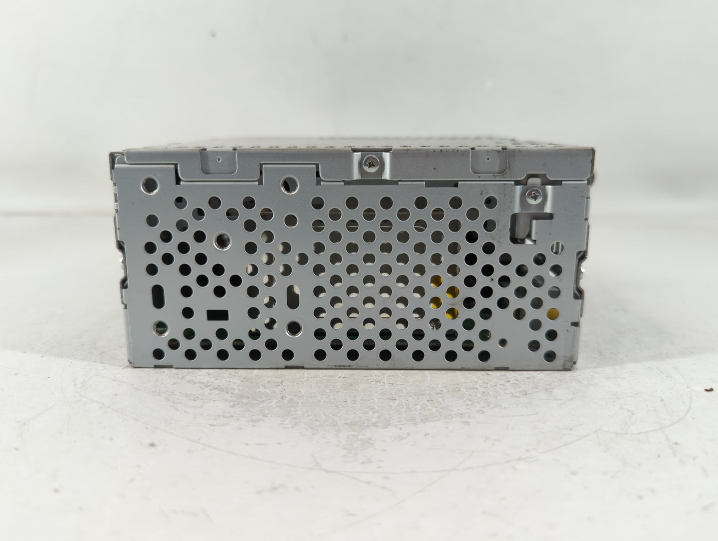 2013 Ford Explorer Radio AM FM Cd Player Receiver Replacement P/N:DB5T-19C107-DE Fits OEM Used Auto Parts - Oemusedautoparts