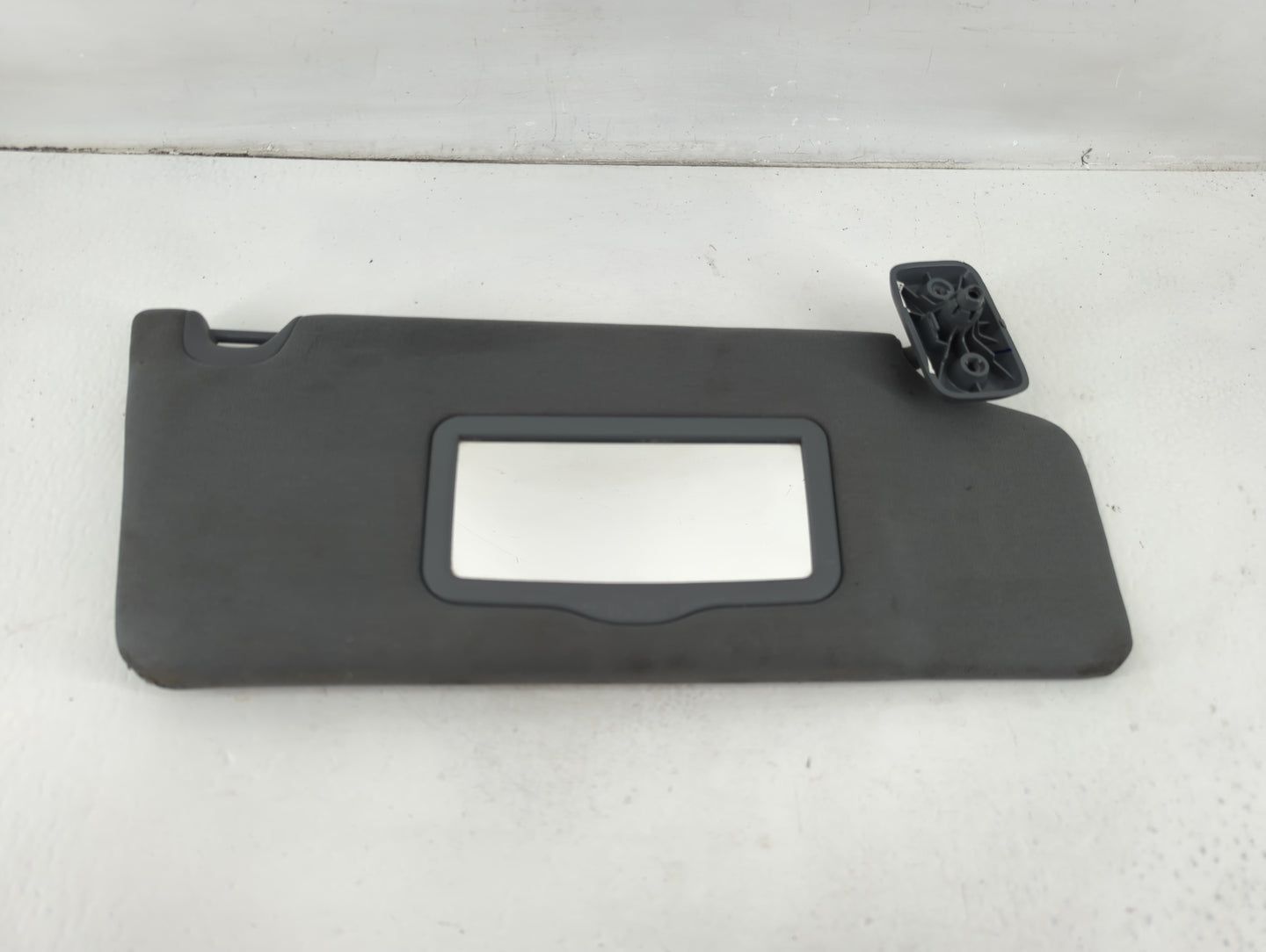 2011-2014 Ford F-150 Sun Visor Shade Replacement Driver Left Mirror Fits Fits 2011 2012 2013 2014 OEM Used Auto Parts - Oemu