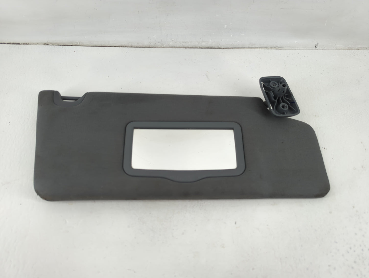 2011-2014 Ford F-150 Sun Visor Shade Replacement Driver Left Mirror Fits Fits 2011 2012 2013 2014 OEM Used Auto Parts - Oemu