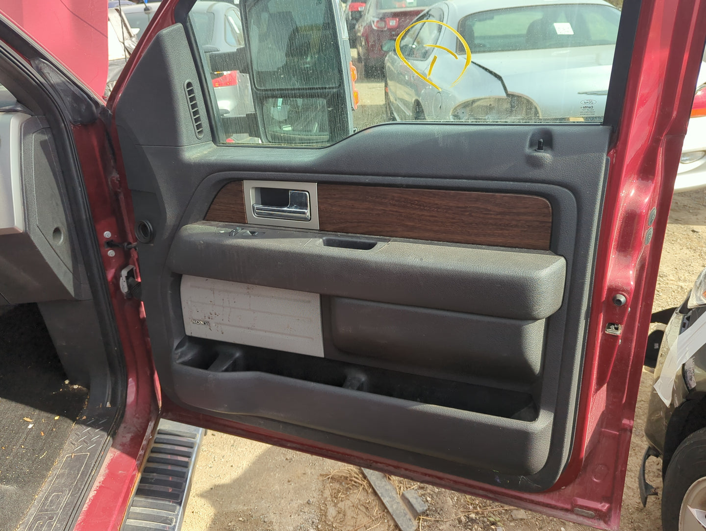 2013 Ford F-150 Front Right Passenger Interior Door Panel Trim 1227087 - Oemusedautoparts1.com