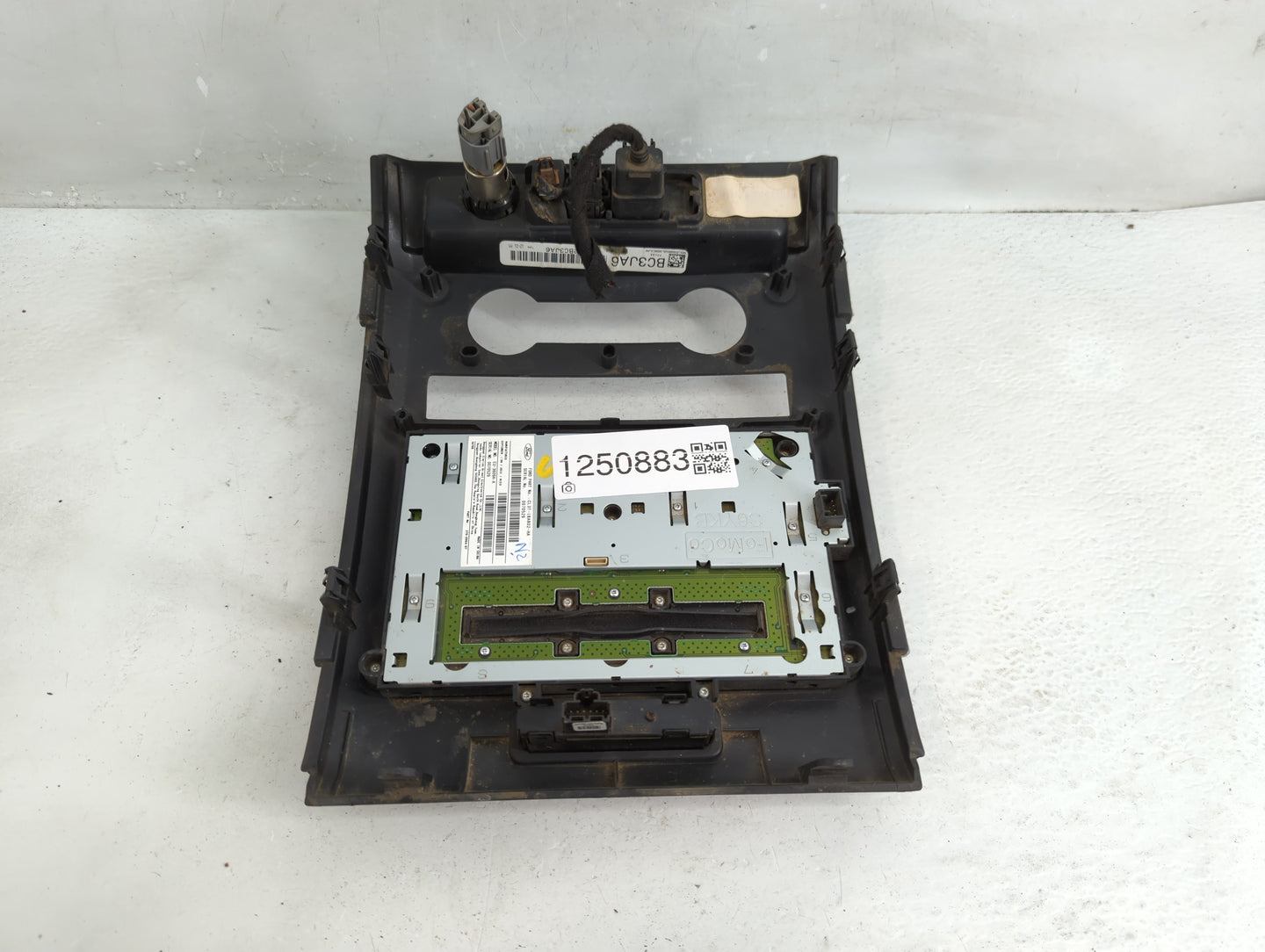 2012-2014 Ford F-150 Radio Control Panel - Oemusedautoparts1.com