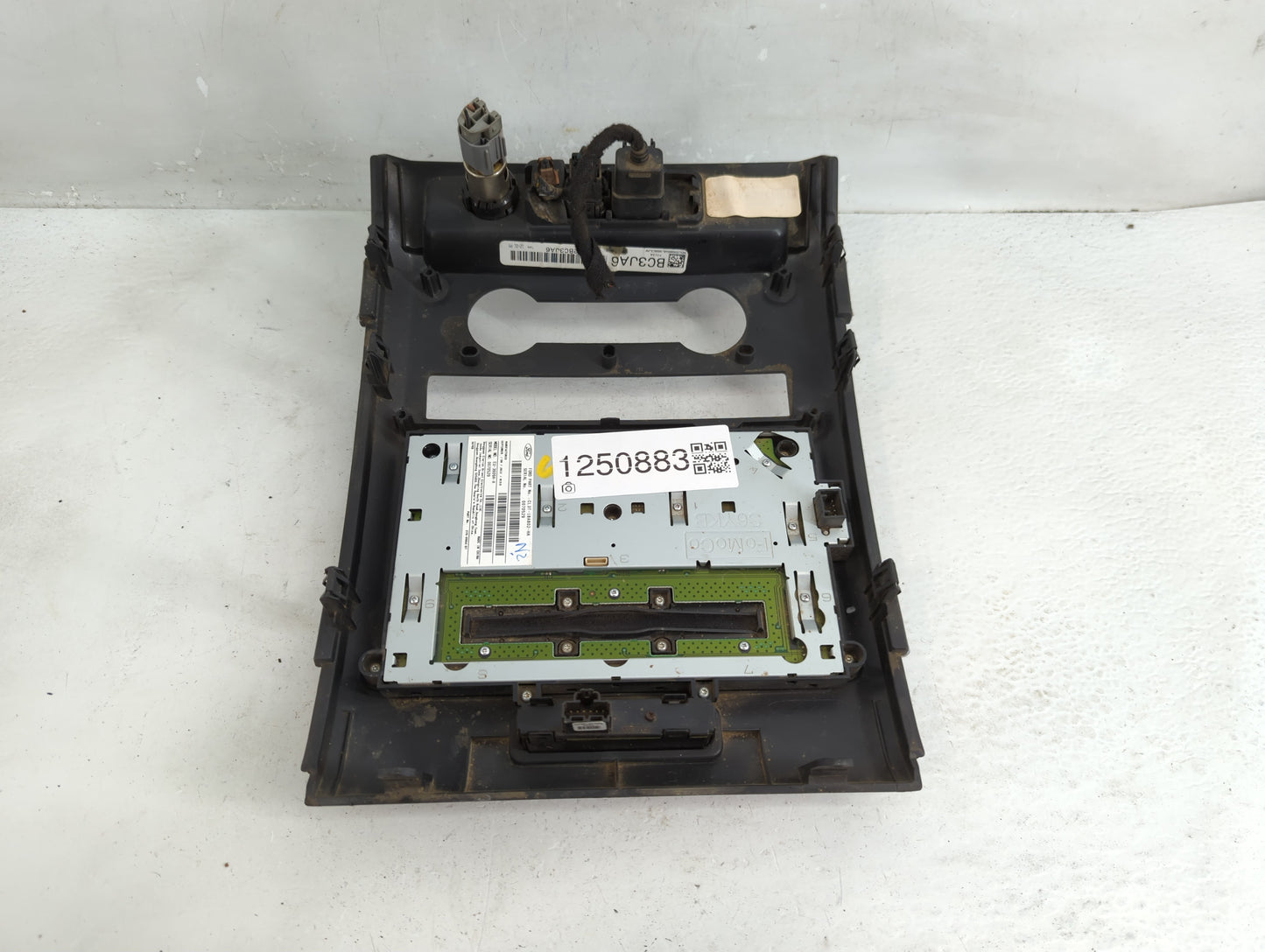 2012-2014 Ford F-150 Radio Control Panel - Oemusedautoparts1.com