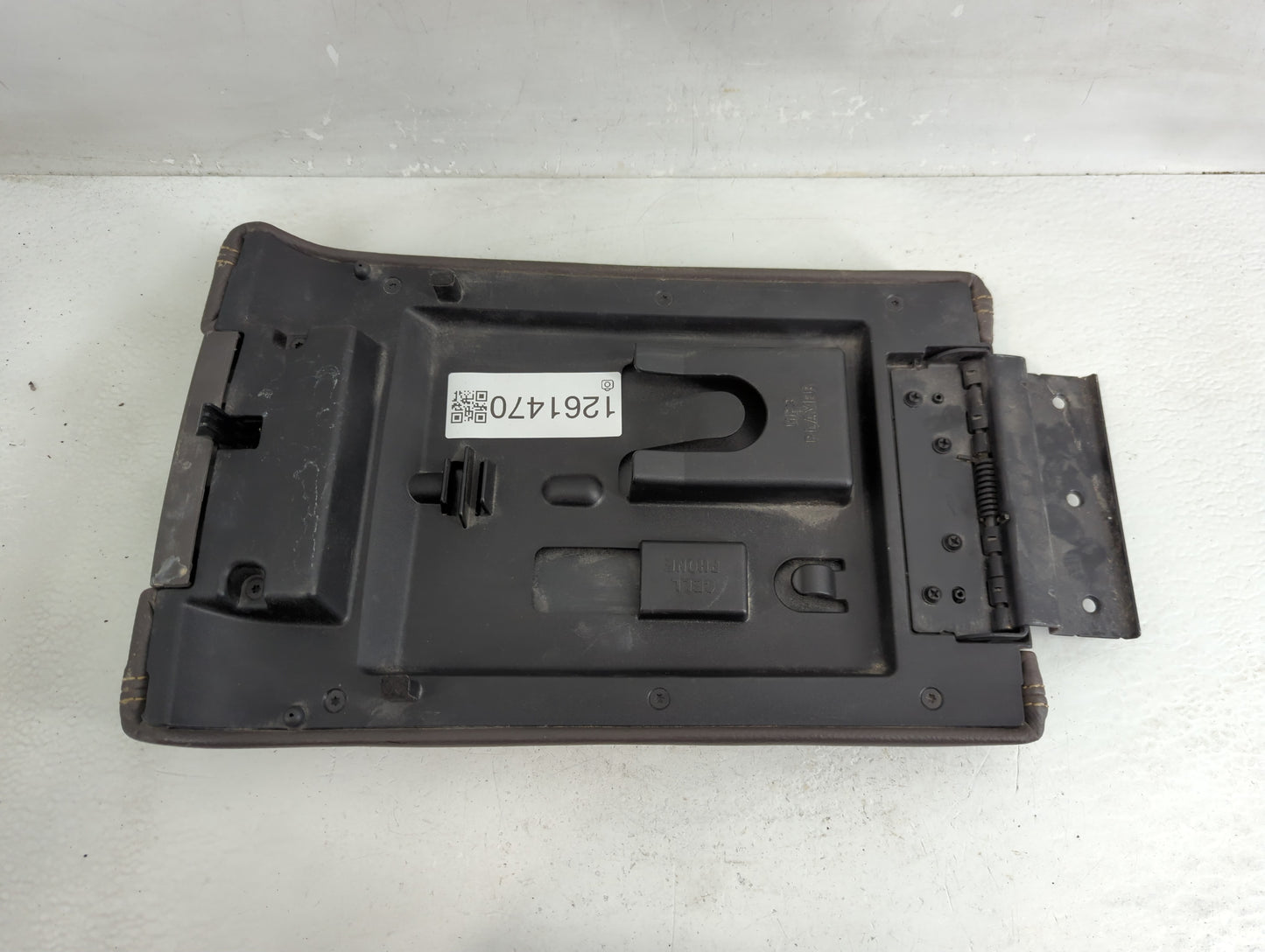 2013 Ford F-150 Center Console Armrest Cover Lid Fits OEM Used Auto Parts - Oemusedautoparts1.com