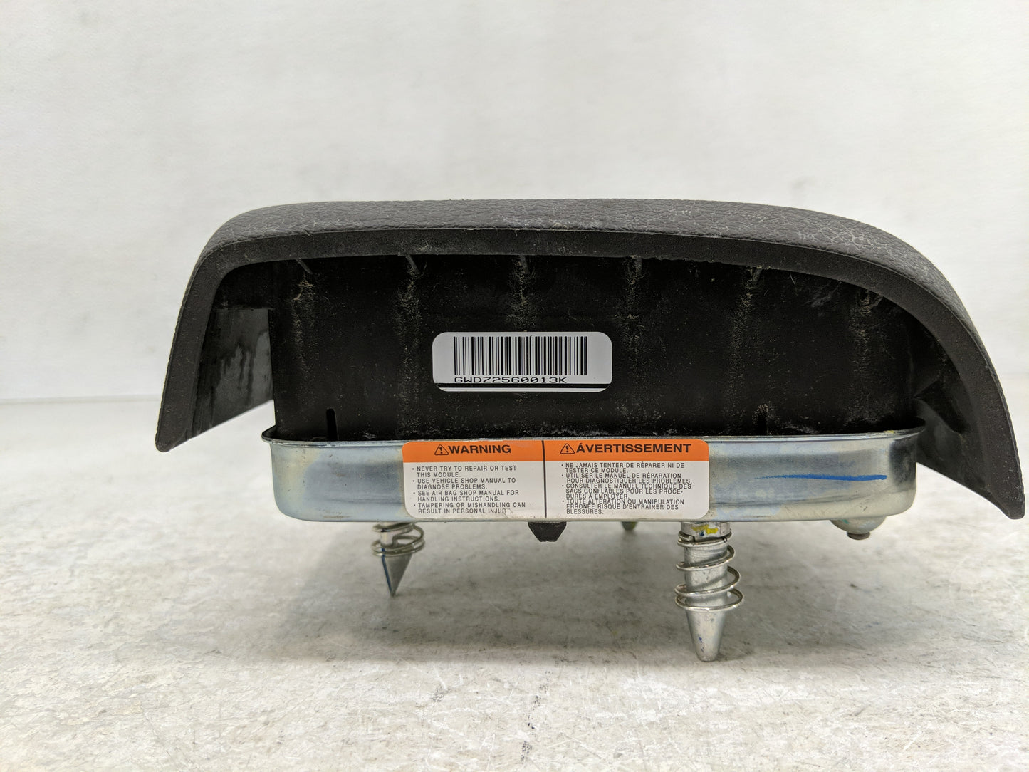 2009-2014 Ford F-150 Air Bag Driver Left Steering Wheel Mounted Fits Fits 2009 2010 2011 2012 2013 2014 OEM Used Auto Parts 