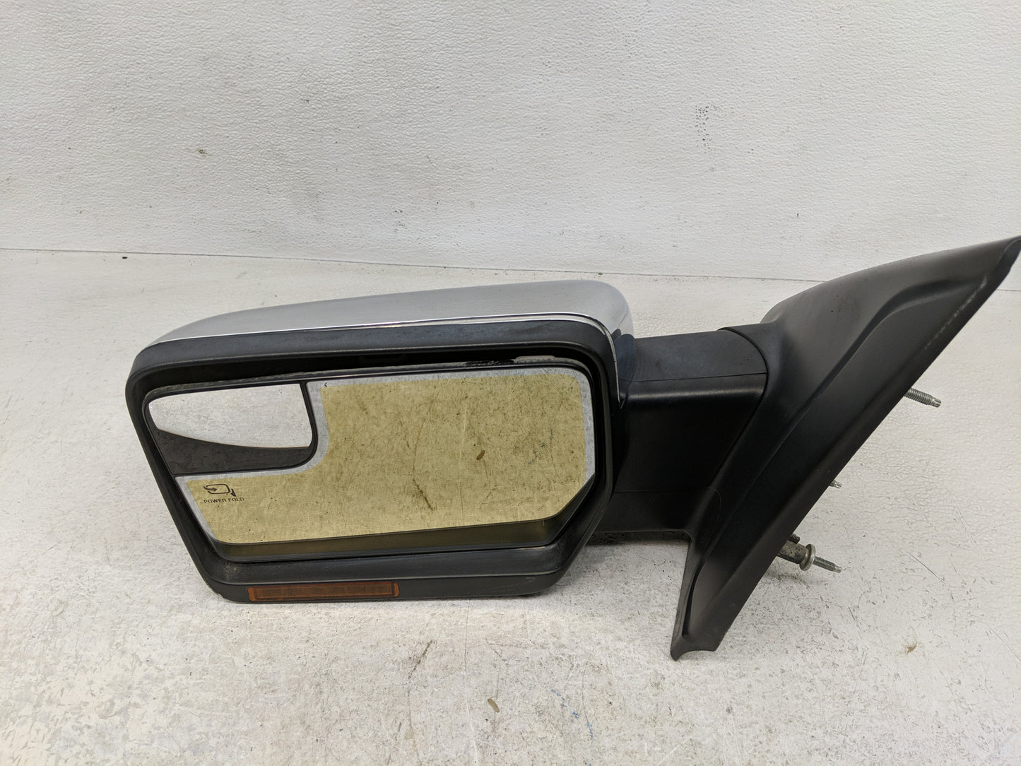2013 Ford F-150 Driver Side View Mirror - Left Door Mirror OEM Used - Oemusedautoparts1.com