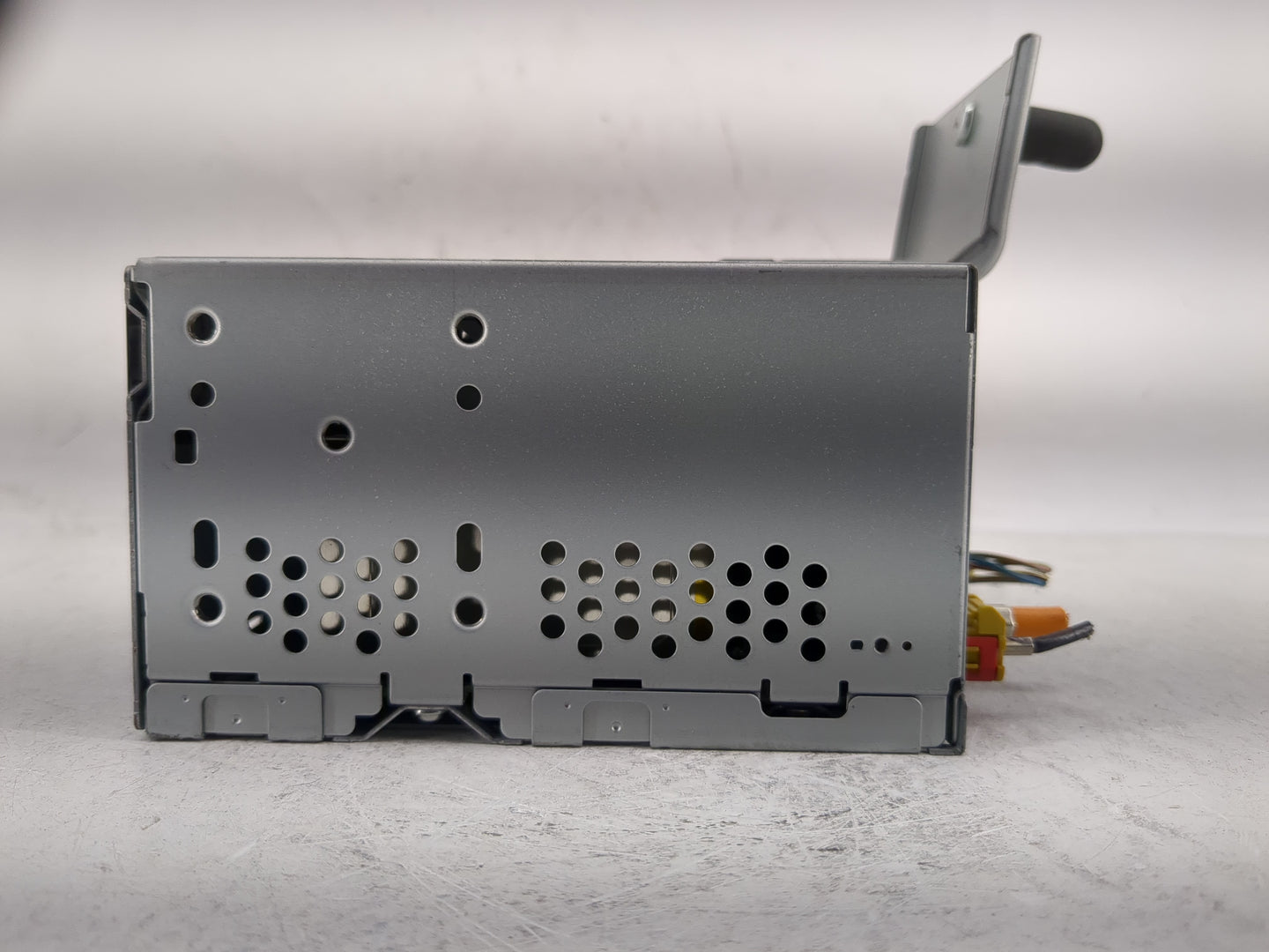 2013-2014 Ford F-150 Radio AM FM Cd Player Receiver Replacement P/N:EL3T-19C107-BB Fits Fits 2013 2014 OEM Used Auto Parts -