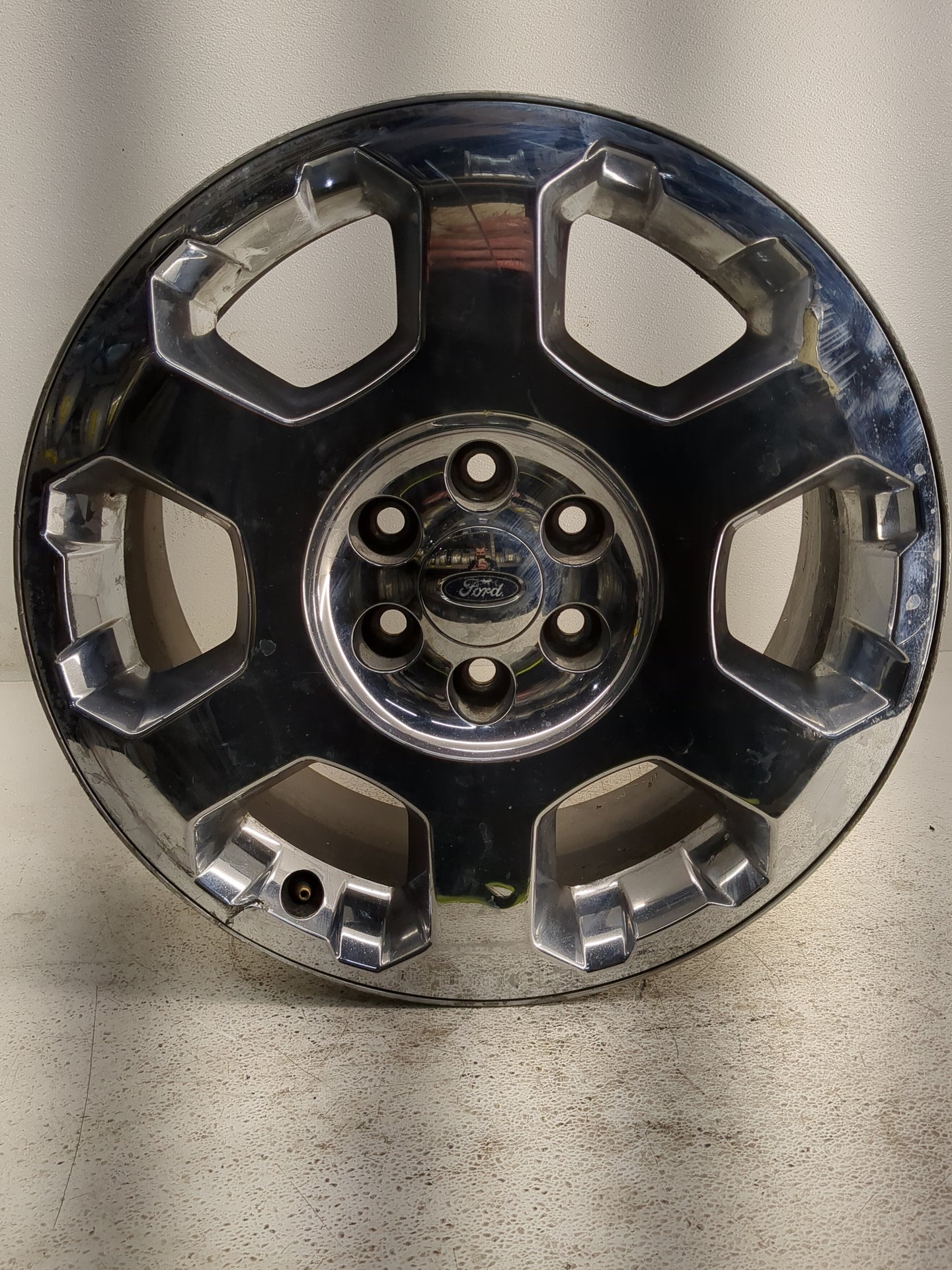 2013-2014 Ford F-150 Oem Wheel Rim - Oemusedautoparts1.com