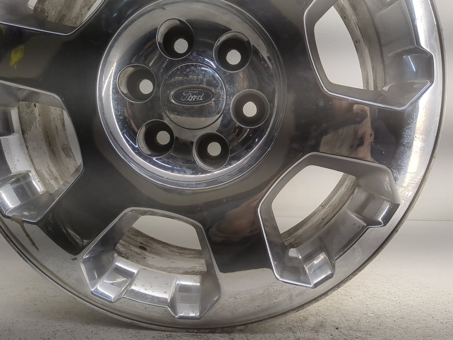 2013-2014 Ford F-150 Oem Wheel Rim 1305511 - Oemusedautoparts1.com