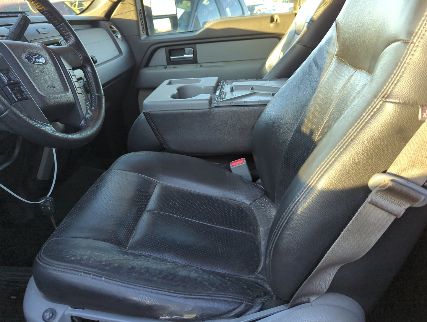 2012-2014 Ford F-150 Driver Front Seat Oem 1306876 - Oemusedautoparts1.com