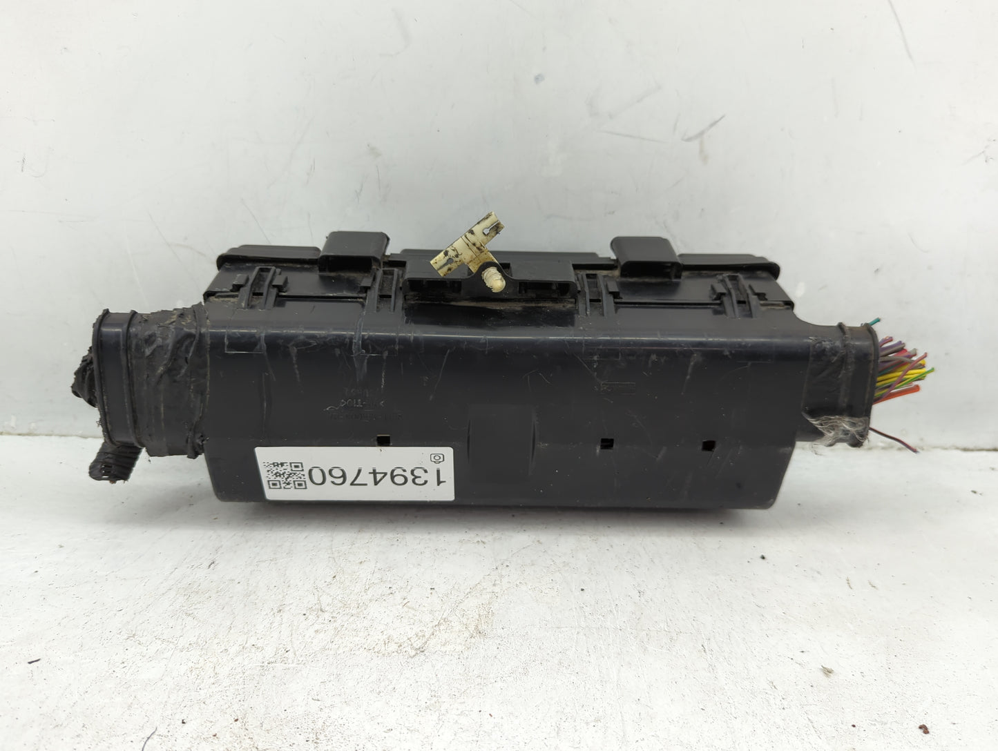 2011-2014 Ford F-150 Fusebox Fuse Box Panel Relay Module P/N:7154-9430-30 Fits Fits 2011 2012 2013 2014 OEM Used Auto Parts 