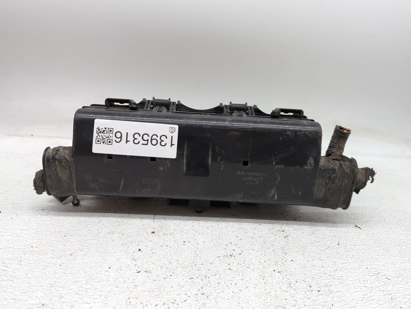 2011-2014 Ford F-150 Fusebox Fuse Box Panel Relay Module P/N:9L1T-14A003-BA Fits Fits 2011 2012 2013 2014 OEM Used Auto Part