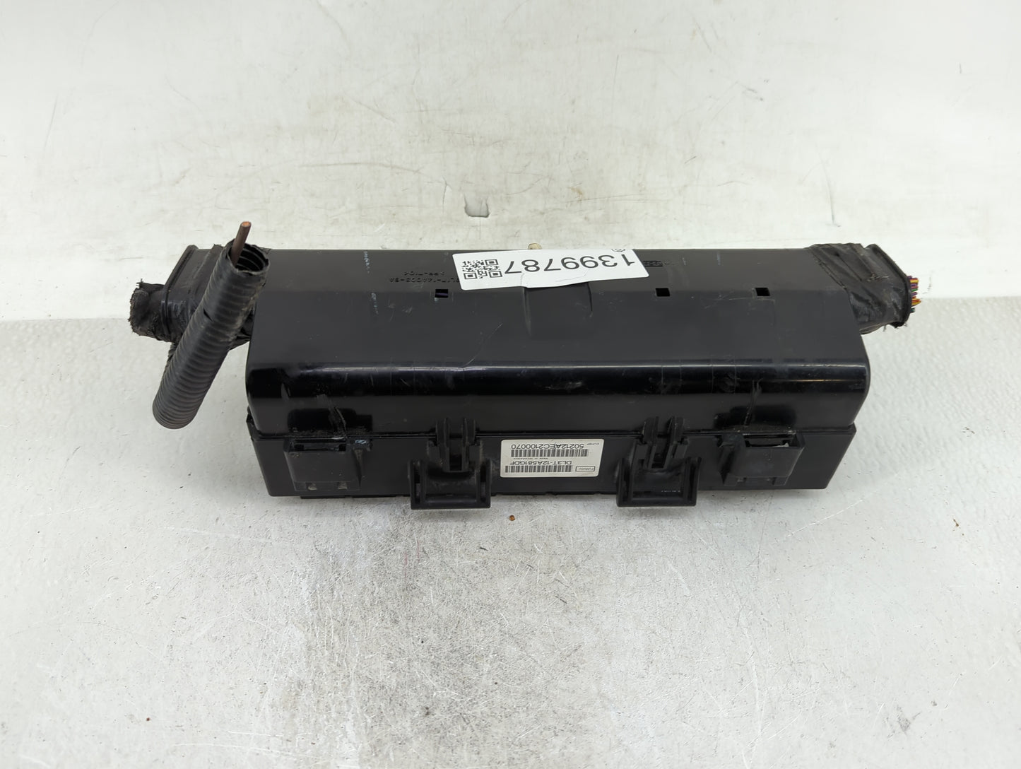 2011-2014 Ford F-150 Fusebox Fuse Box Panel Relay Module P/N:DL3T-12A581GDF Fits Fits 2011 2012 2013 2014 OEM Used Auto Part