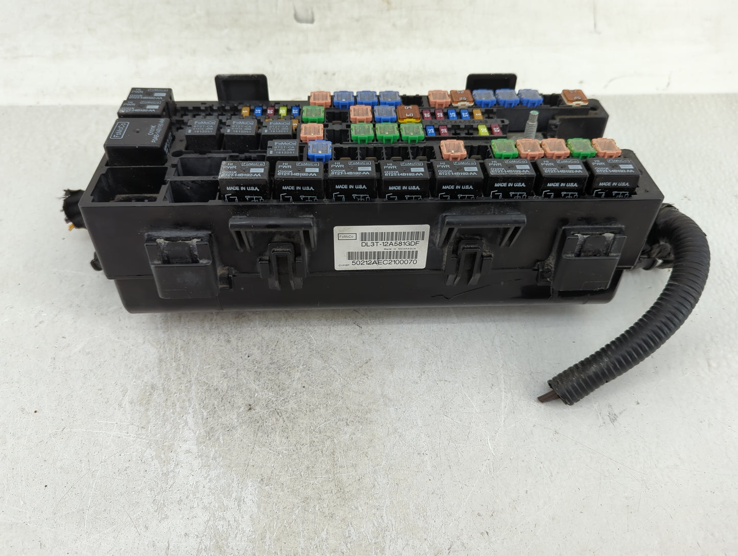 2011-2014 Ford F-150 Fusebox Fuse Box Panel Relay Module P/N:DL3T-12A581GDF Fits Fits 2011 2012 2013 2014 OEM Used Auto Part