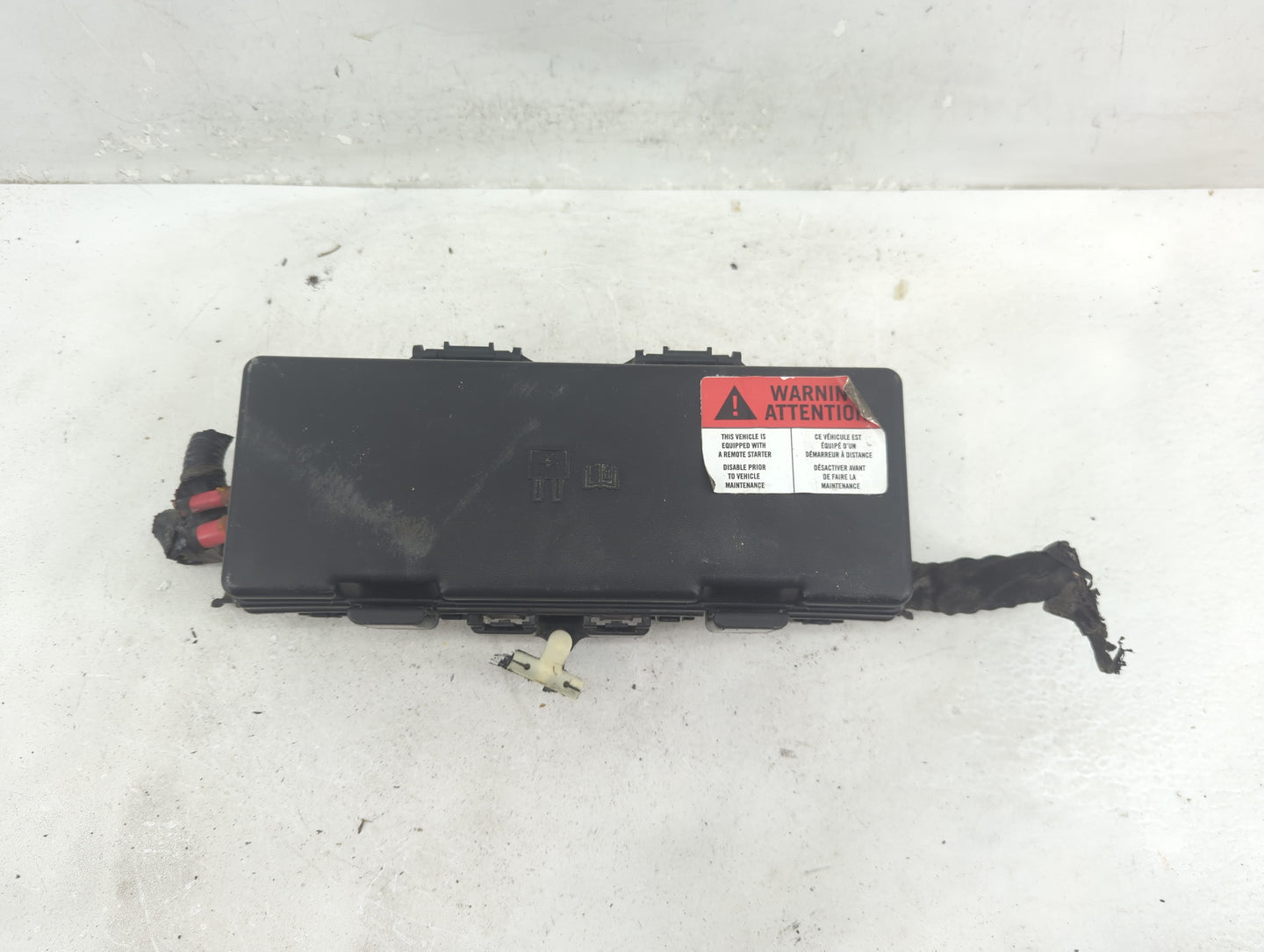 2011-2014 Ford F-150 Fusebox Fuse Box Panel Relay Module P/N:9L1T-14A003-AA Fits Fits 2011 2012 2013 2014 OEM Used Auto Part