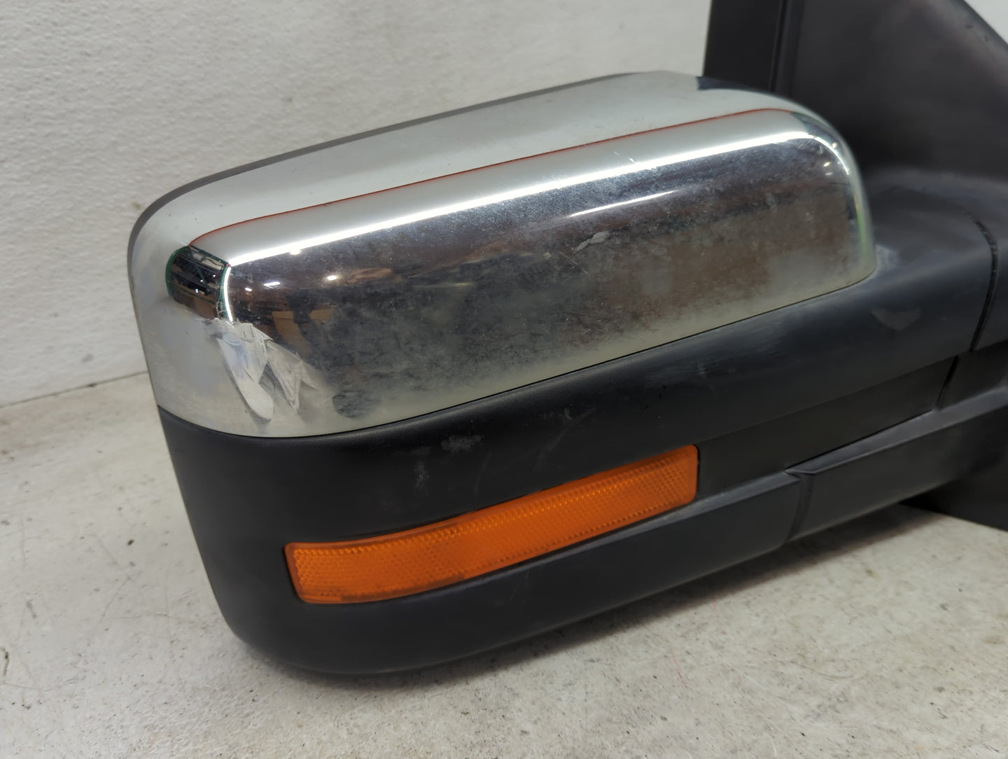2011-2014 Ford F-150 Passenger Side View Mirror - Right Door Mirror OEM Used - Oemusedautoparts1.com