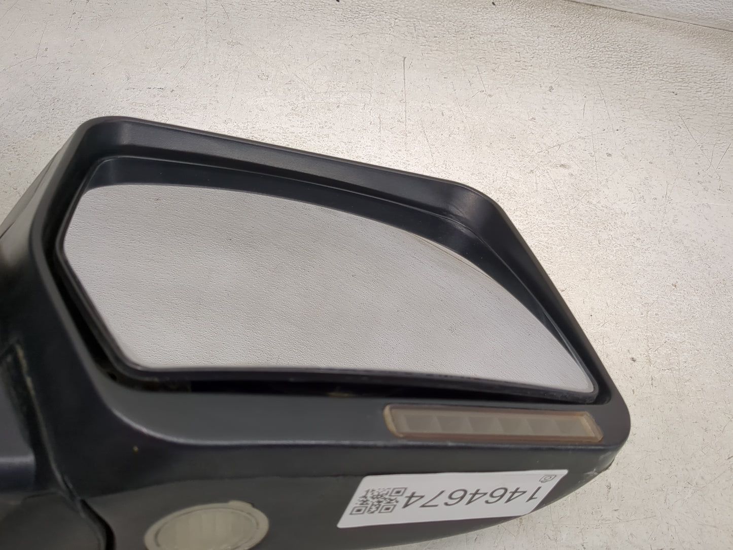 2011-2014 Ford F-150 Passenger Side View Mirror - Right Door Mirror OEM Used - Oemusedautoparts1.com
