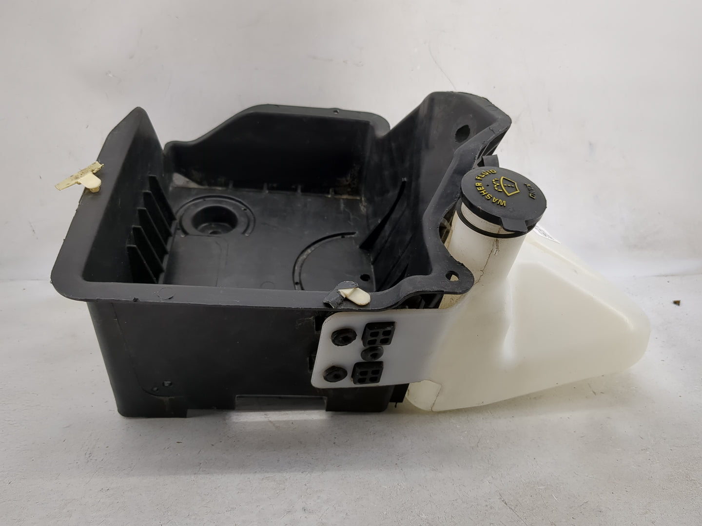 2009-2014 Ford F-150 Windshield Washer Fluid Reservoir Bottle 1482144 - Oemusedautoparts1.com