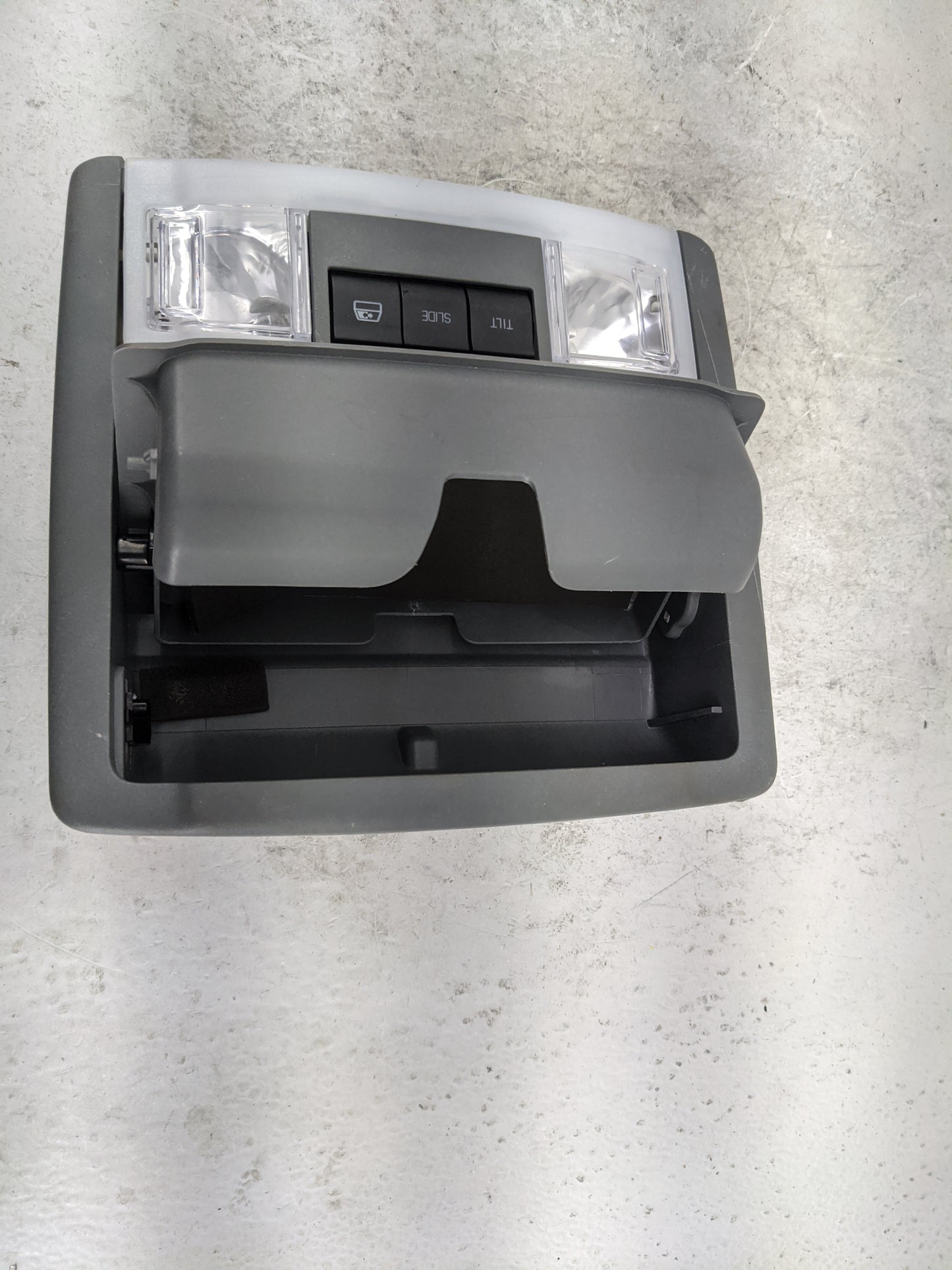 2009-2014 Ford F-150 Overhead Console W/rear Climate Control Gray - Oemusedautoparts1.com