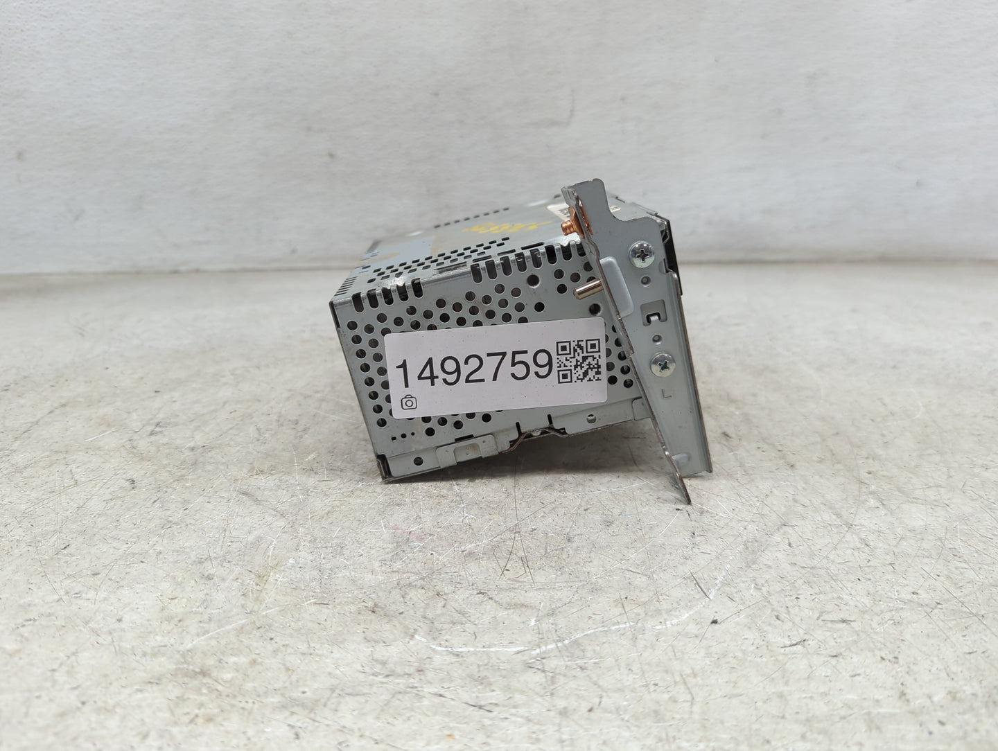 2013 Ford F-150 Radio AM FM Cd Player Receiver Replacement P/N:PU-3463A-H DL3T-19C107-CH Fits OEM Used Auto Parts - Oemuseda
