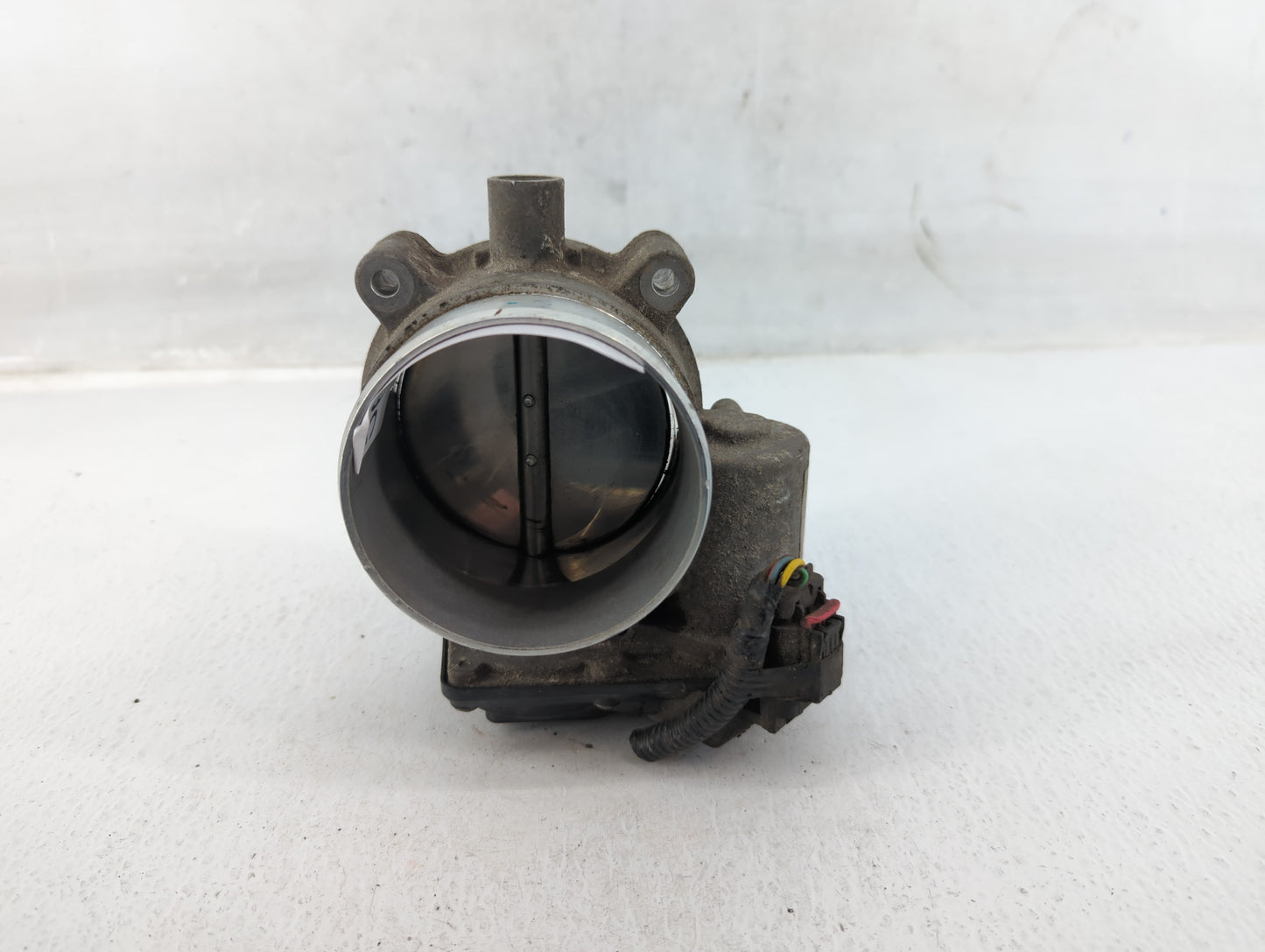 2011-2014 Ford F-150 Throttle Body P/N:000198959 Fits Fits 2011 2012 2013 2014 OEM Used Auto Parts - Oemusedautoparts1.com