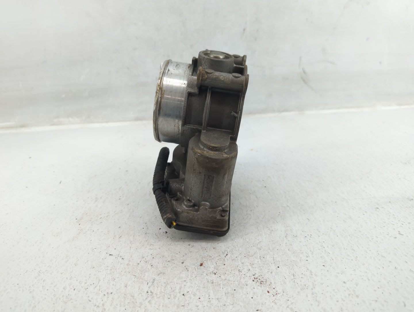 2011-2016 Ford F-150 Throttle Body Fits Fits 2011 2012 2013 2014 2015 2016 2017 2018 2019 OEM Used Auto Parts - Oemusedautop