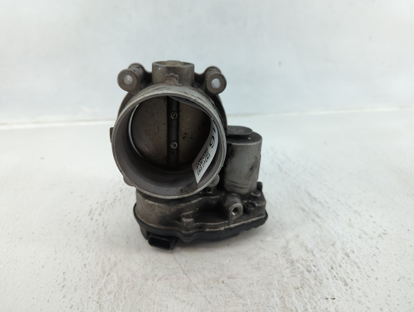 2011-2016 Ford F-150 Throttle Body P/N:BL3E-AC Fits Fits 2011 2012 2013 2014 2015 2016 2017 2018 2019 OEM Used Auto Parts - 