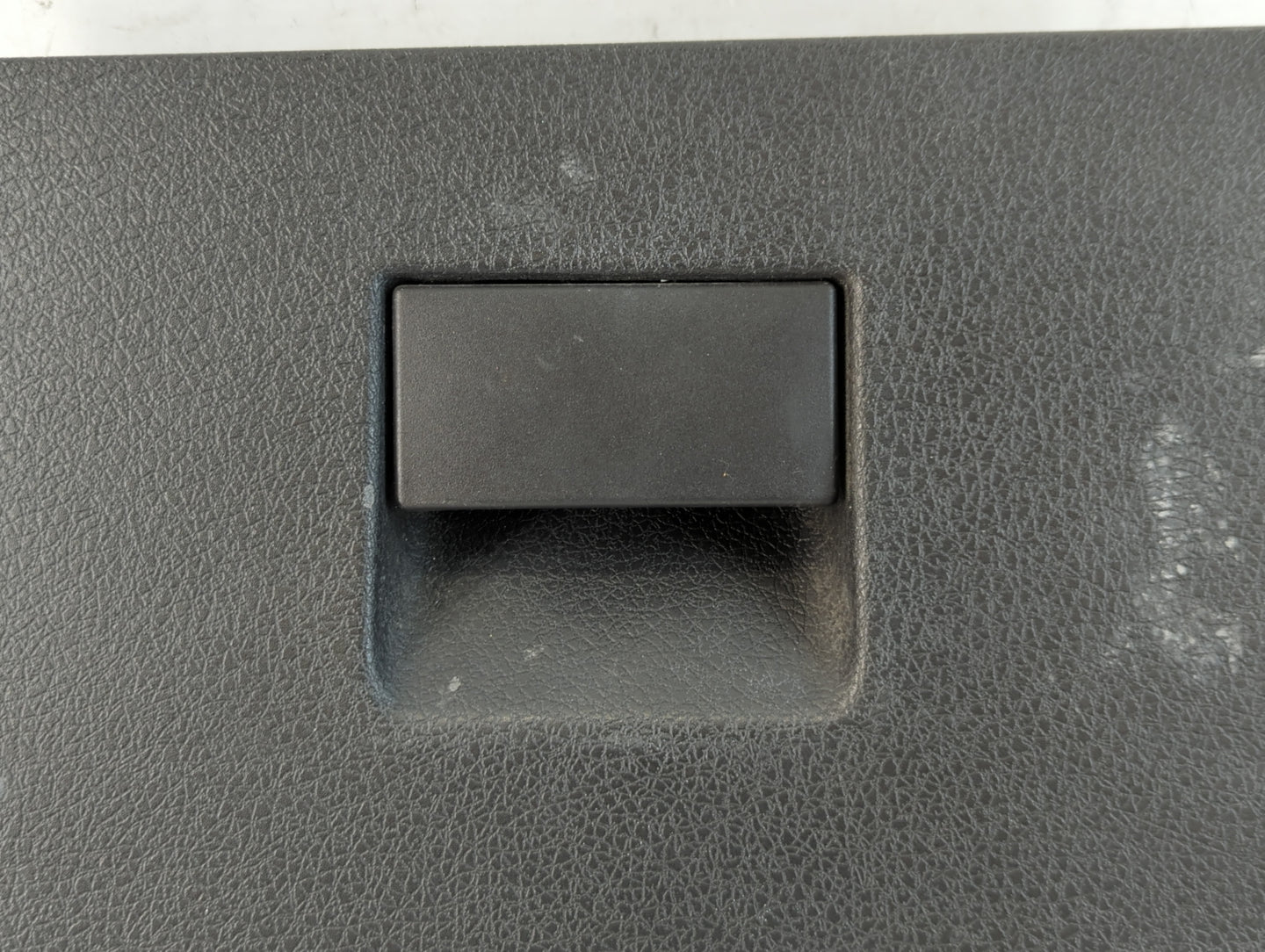 2013 Ford F-150 Passenger Glove Box Door Storage Compartment 935982 - Oemusedautoparts1.com