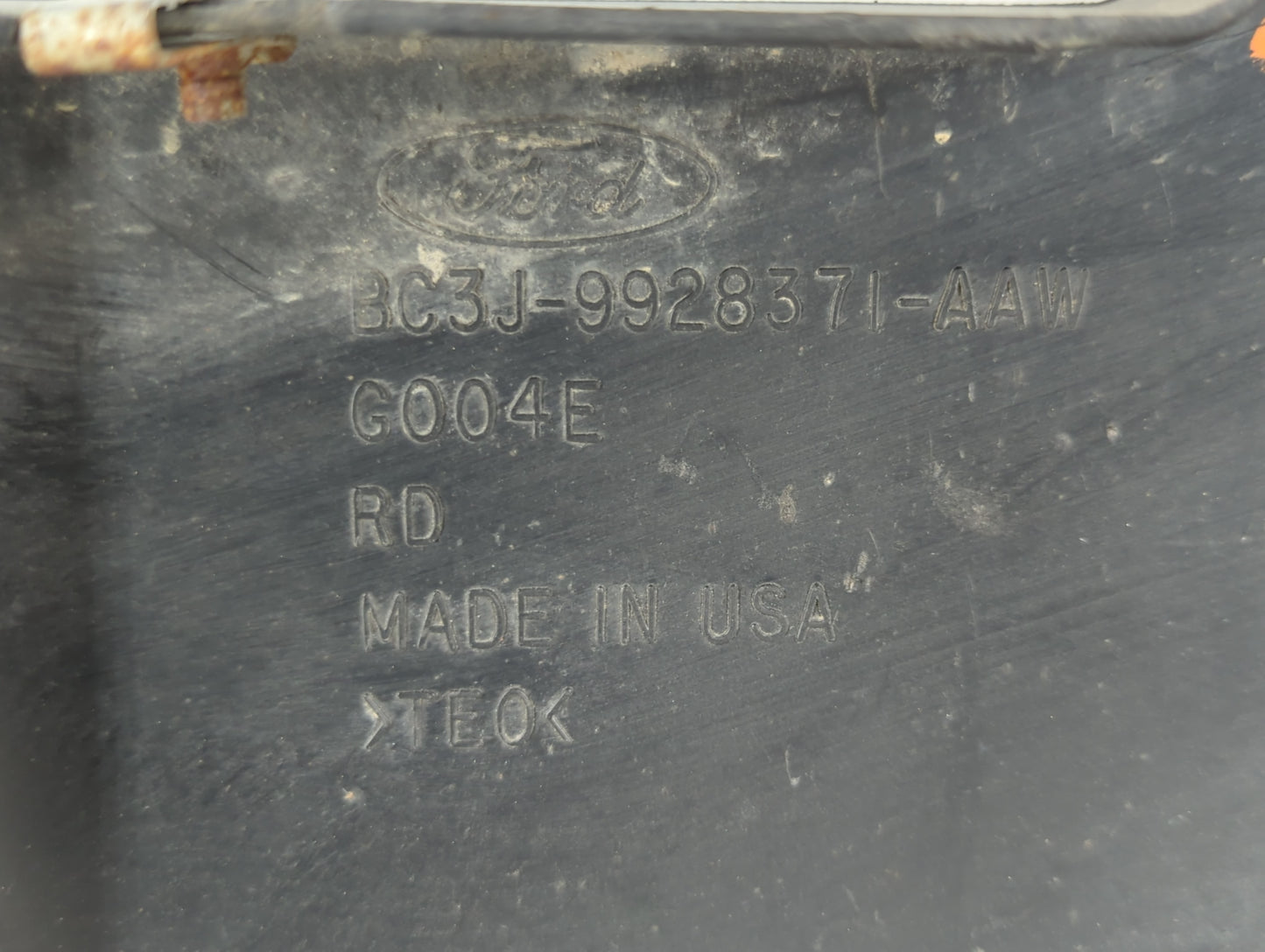 2013 Ford F-350 Super Duty Mud Flap 681324 - Oemusedautoparts1.com