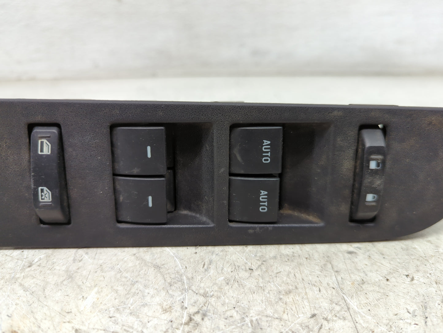 2013 Ford F150 Master Power Window Switch Replacement Driver Side Left P/N:9L3T-14017-ABW Fits OEM Used Auto Parts - Oemused