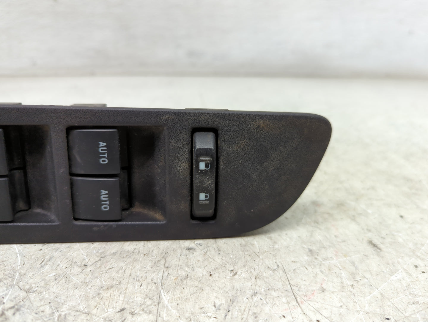 2013 Ford F150 Master Power Window Switch Replacement Driver Side Left P/N:9L3T-14017-ABW Fits OEM Used Auto Parts - Oemused