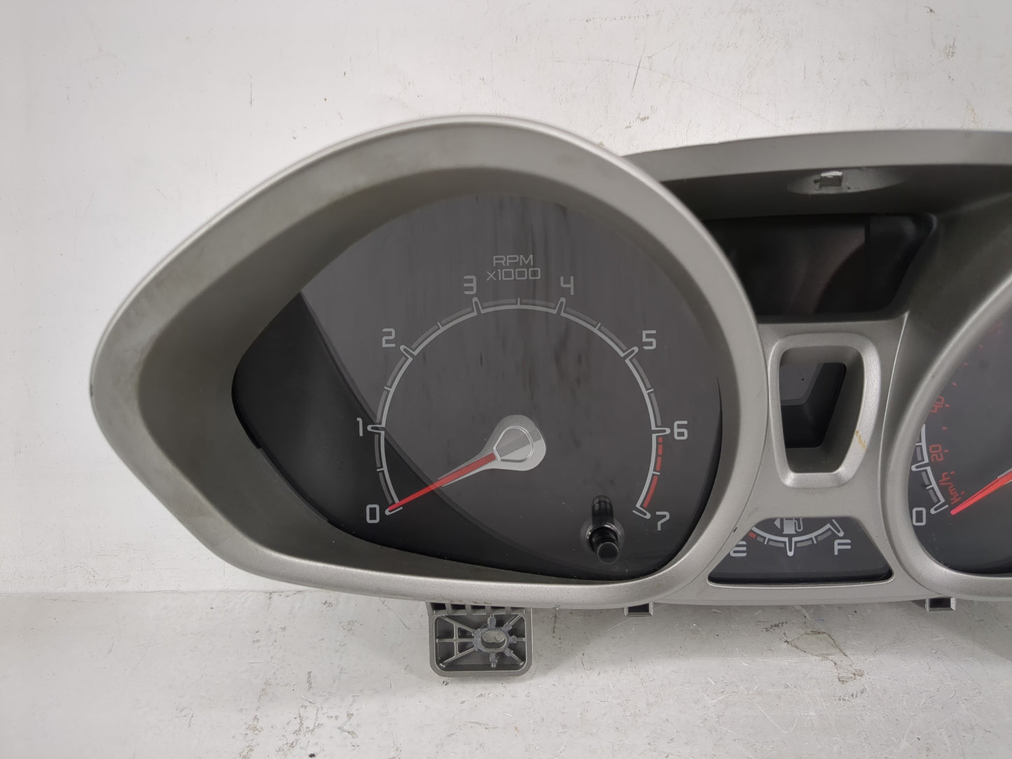 2012-2013 Ford Fiesta Instrument Cluster Speedometer Gauges P/N:DE8T-10849-CB Fits Fits 2012 2013 OEM Used Auto Parts - Oemu