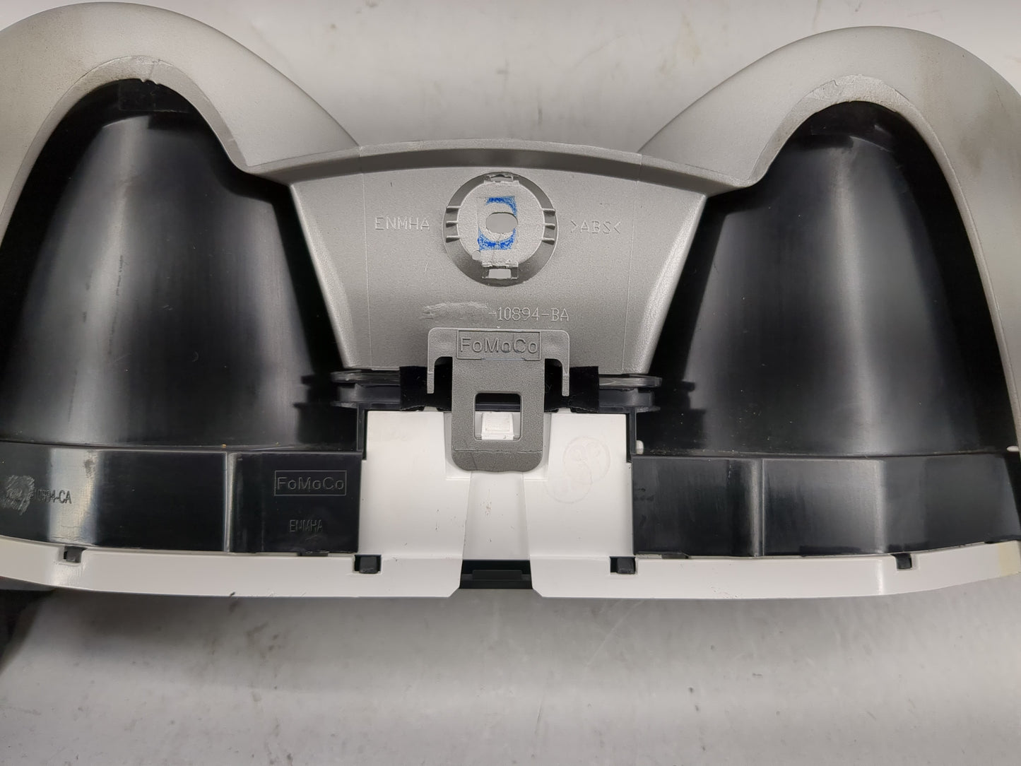 2012-2013 Ford Fiesta Instrument Cluster Speedometer Gauges P/N:DE8T-10849-CB Fits Fits 2012 2013 OEM Used Auto Parts - Oemu
