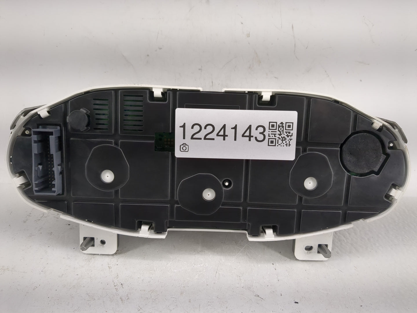 2012-2013 Ford Fiesta Instrument Cluster Speedometer Gauges P/N:DE8T-10849-CB Fits Fits 2012 2013 OEM Used Auto Parts - Oemu
