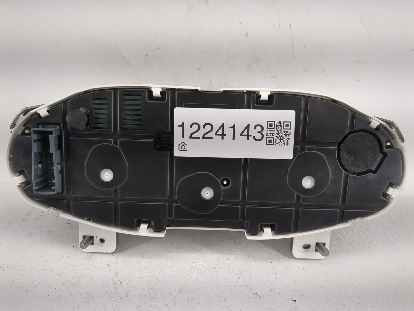 2012-2013 Ford Fiesta Instrument Cluster Speedometer Gauges P/N:DE8T-10849-CB Fits Fits 2012 2013 OEM Used Auto Parts - Oemu