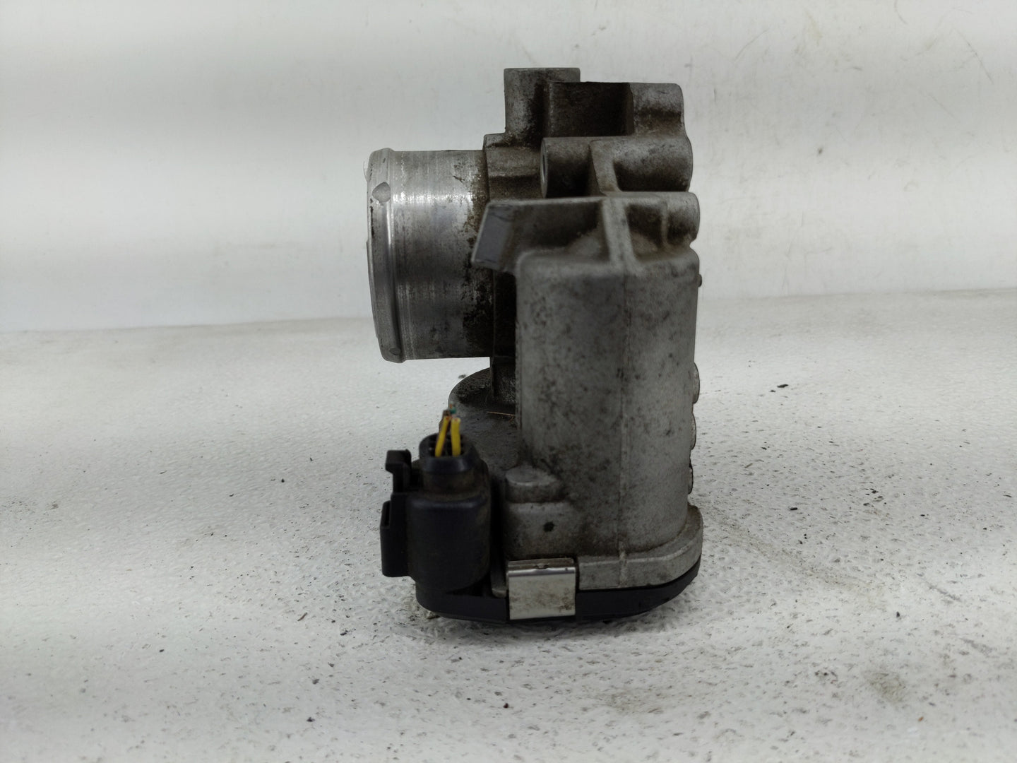 2011-2014 Ford Fiesta Throttle Body P/N:0 280 750 560 7S7G-9F991-B7A Fits Fits 2011 2012 2013 2014 OEM Used Auto Parts - Oem