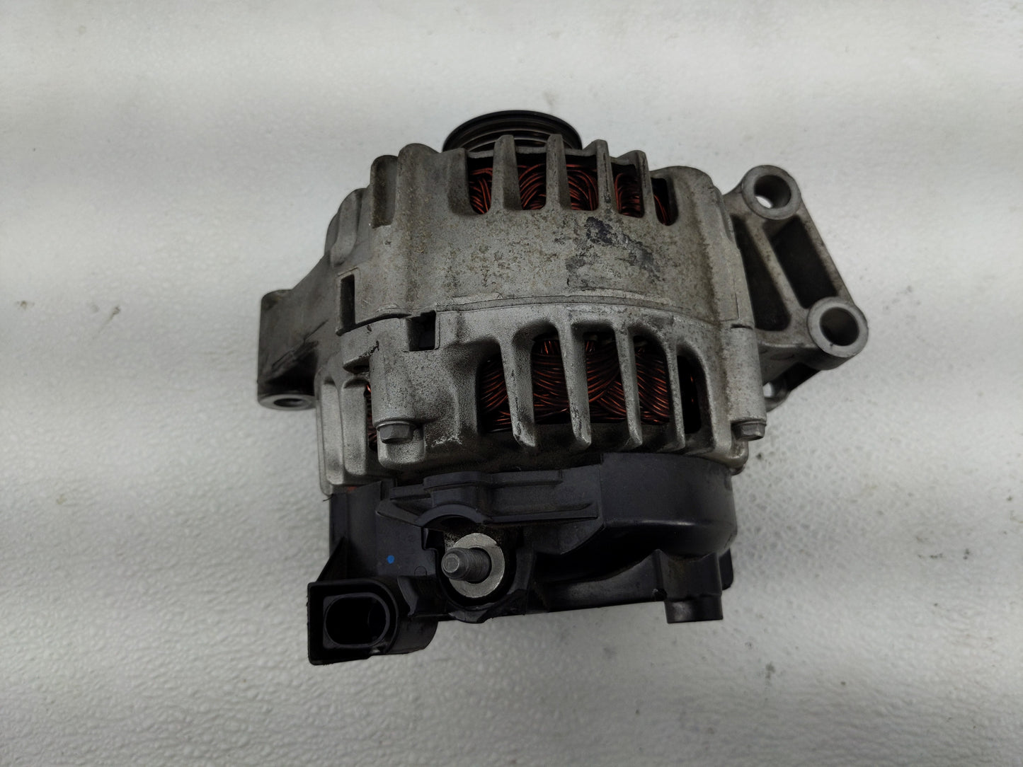 2011-2019 Ford Fiesta Alternator Replacement Generator Charging Assembly Engine OEM P/N:2608513 C TG12C098 Fits OEM Used Aut