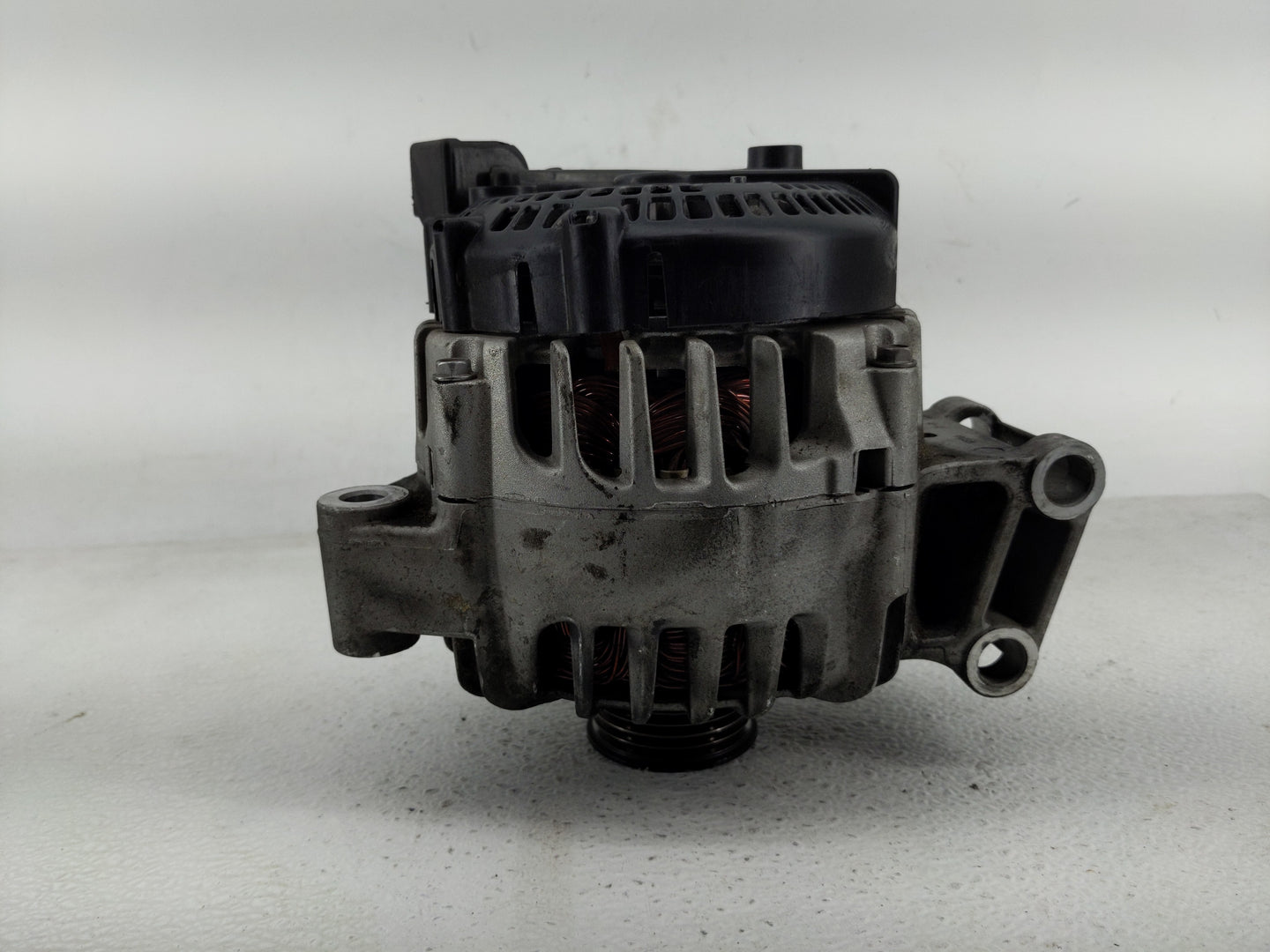 2011-2019 Ford Fiesta Alternator Replacement Generator Charging Assembly Engine OEM P/N:2608513 C TG12C098 Fits OEM Used Aut