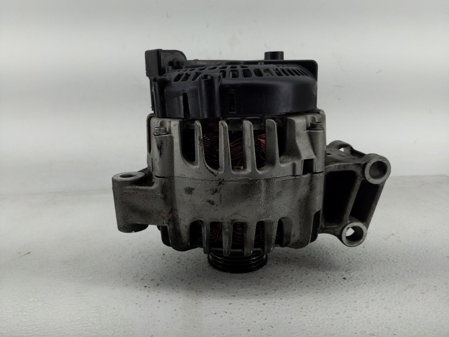 2011-2019 Ford Fiesta Alternator Replacement Generator Charging Assembly Engine OEM P/N:2608513 C TG12C098 Fits OEM Used Aut