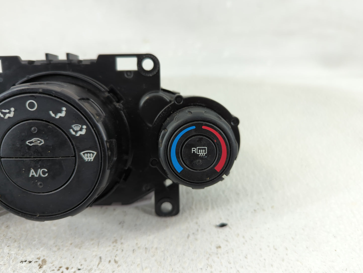 2011-2013 Ford Fiesta Climate Control Module Temperature AC/Heater Replacement P/N:AE83 19980 AH Fits Fits 2011 2012 2013 OE