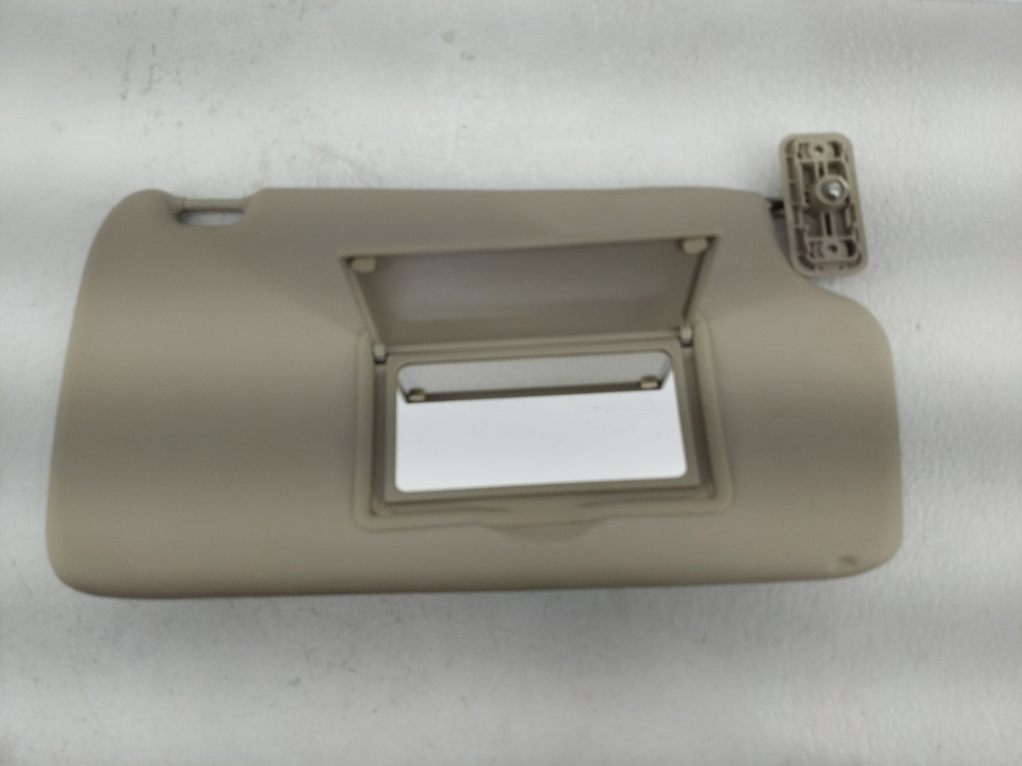 2011-2013 Ford Fiesta Sun Visor Shade Replacement Driver Left Mirror Fits Fits 2011 2012 2013 OEM Used Auto Parts - Oemuseda