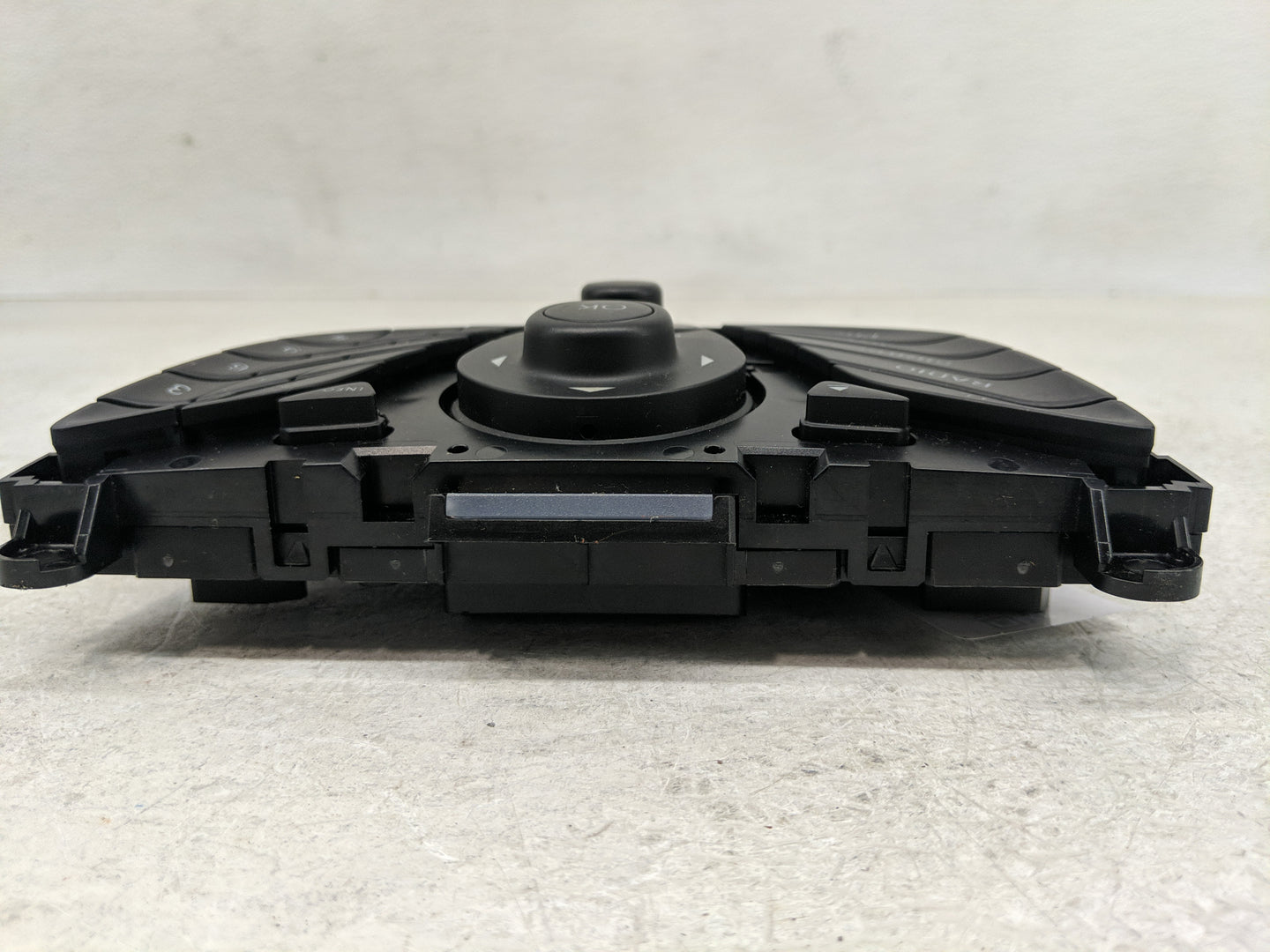 2013 Ford Fiesta Radio AM FM Cd Player Receiver Replacement P/N:AE8T18K811BB Fits OEM Used Auto Parts - Oemusedautoparts1.co