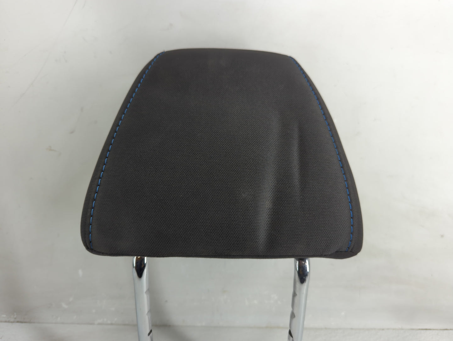 2013 Ford Fiesta Headrest Head Rest Front Driver Passenger Seat Fits OEM Used Auto Parts - Oemusedautoparts1.com