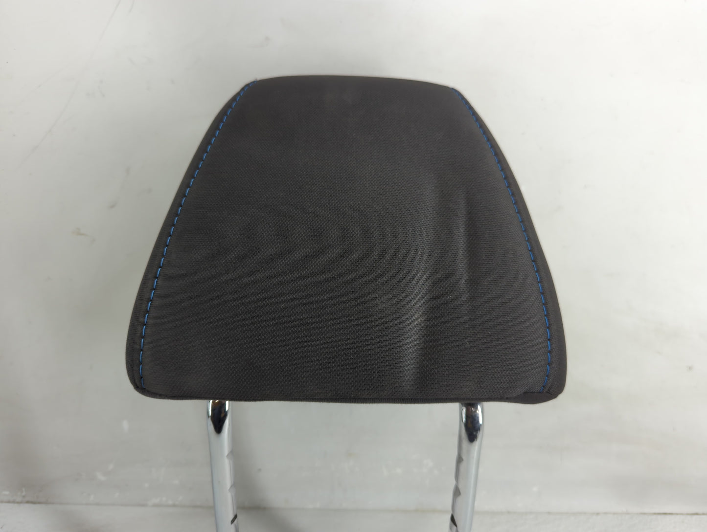 2013 Ford Fiesta Headrest Head Rest Front Driver Passenger Seat Fits OEM Used Auto Parts - Oemusedautoparts1.com