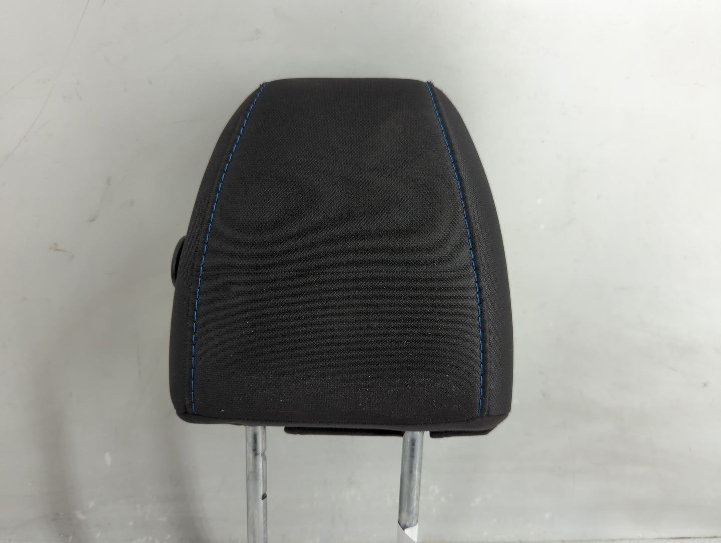 Ford Fiesta Headrest Head Rest Front Driver Passenger Seat Black - Oemusedautoparts1.com