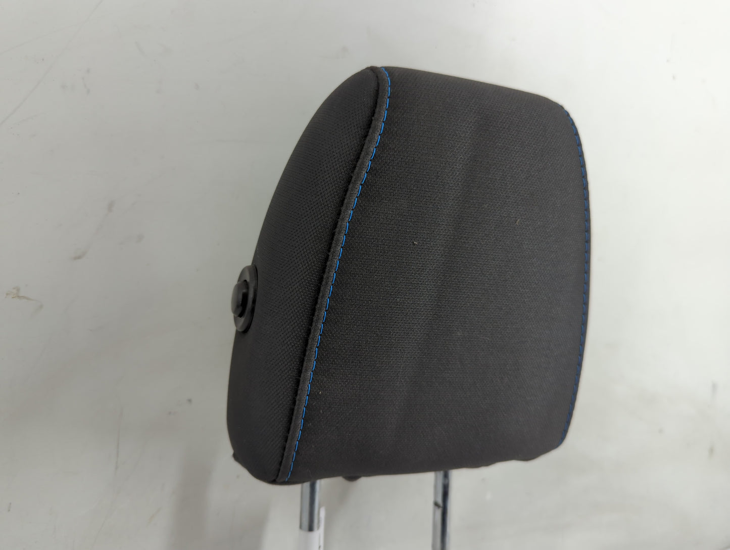 2013 Ford Fiesta Headrest Head Rest Front Driver Passenger Seat Fits OEM Used Auto Parts - Oemusedautoparts1.com