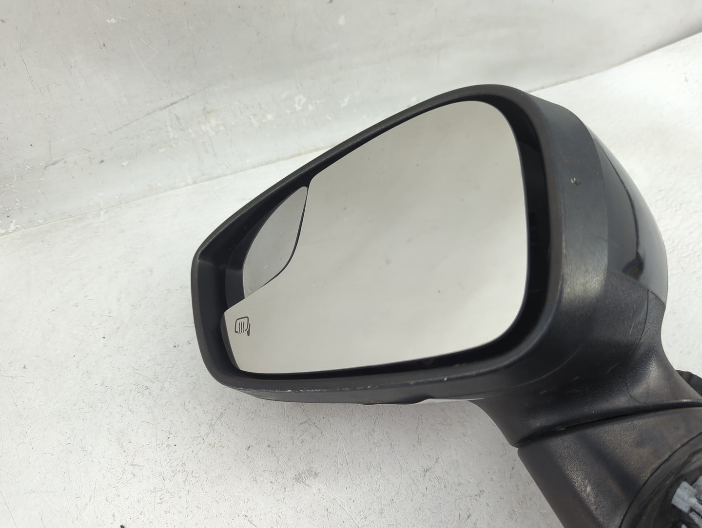 2011-2019 Ford Fiesta Side Mirror Replacement Driver Left View Door Mirror P/N:AE83-17683-D AE83-17683-C Fits OEM Used Auto 