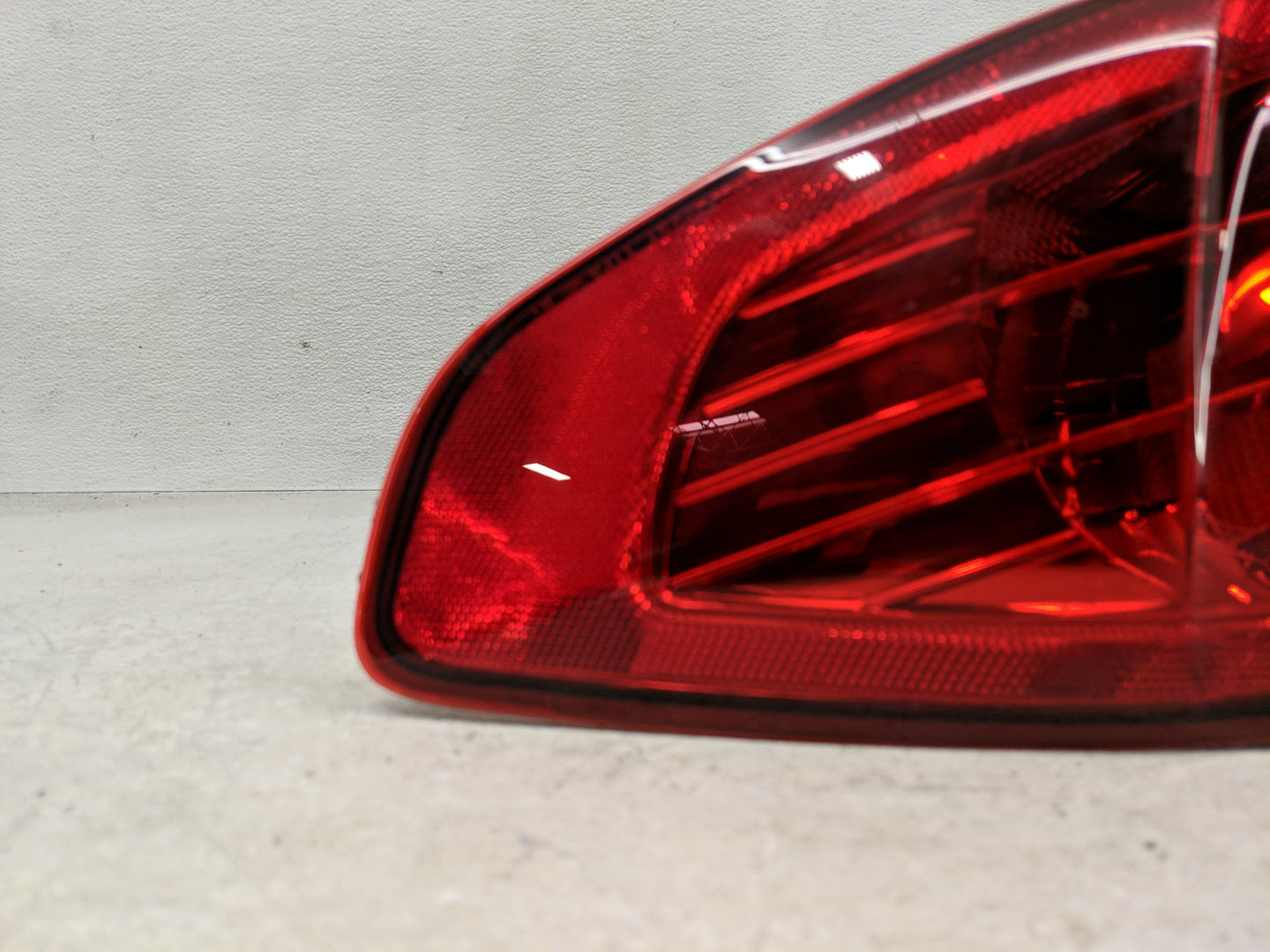 2011-2013 Ford Fiesta Tail Light Assembly Passenger Right OEM P/N:AE83-13B504-A Fits Fits 2011 2012 2013 OEM Used Auto Parts